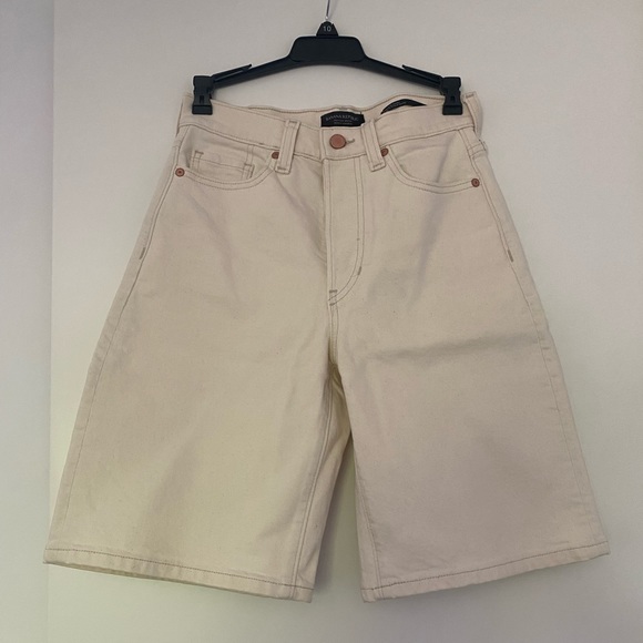 Banana Republic Bermuda Denim Short - Picture 1 of 3